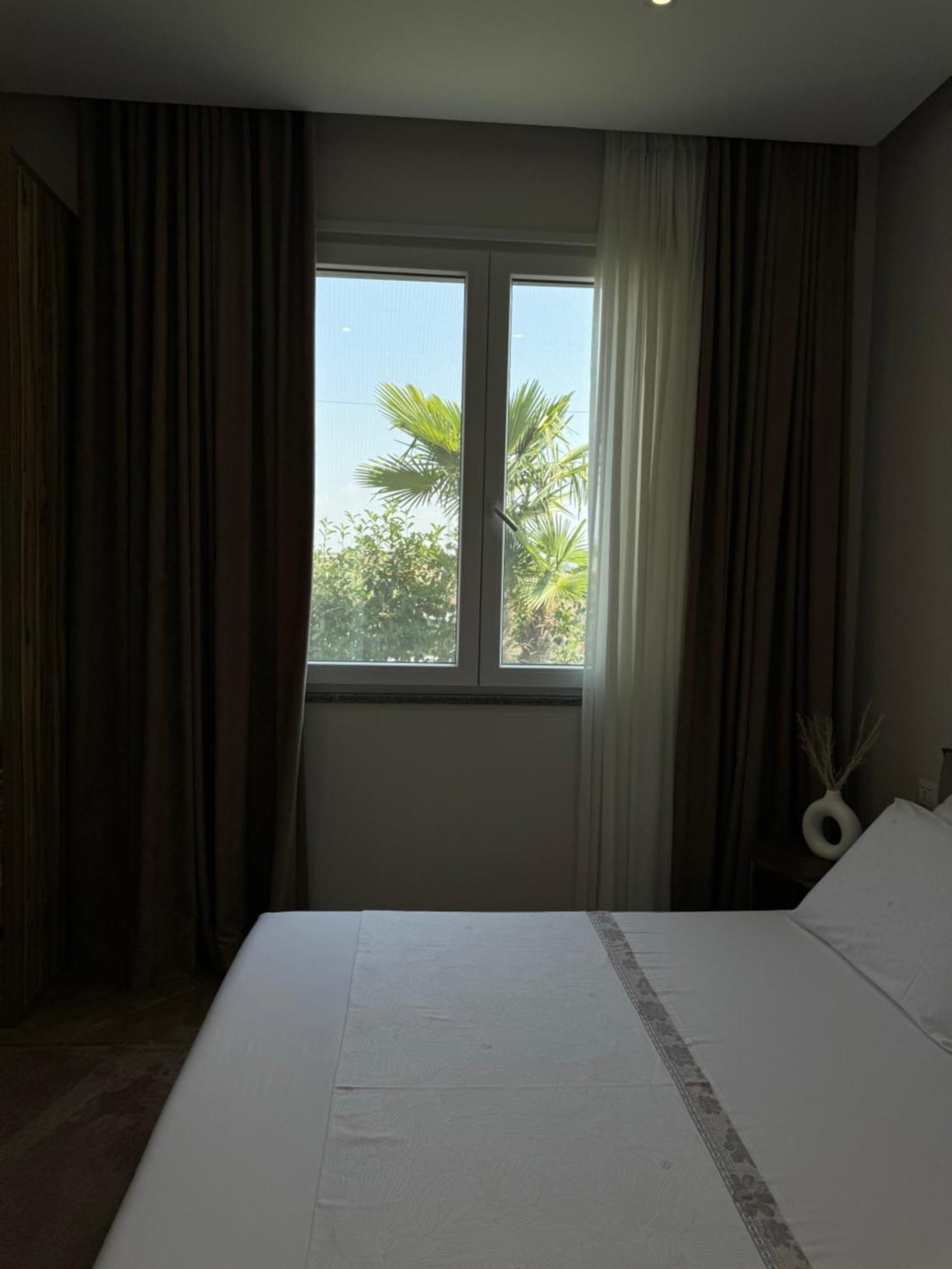 Villa Esmi Durres Kryemëdhej Dış mekan fotoğraf